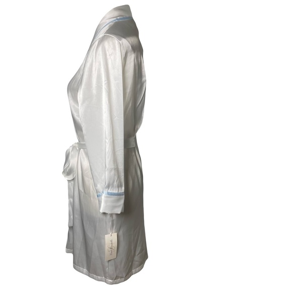 New Linea Donatella White Satin “Bride” Robe Size Small NWT - Picture 4 of 11